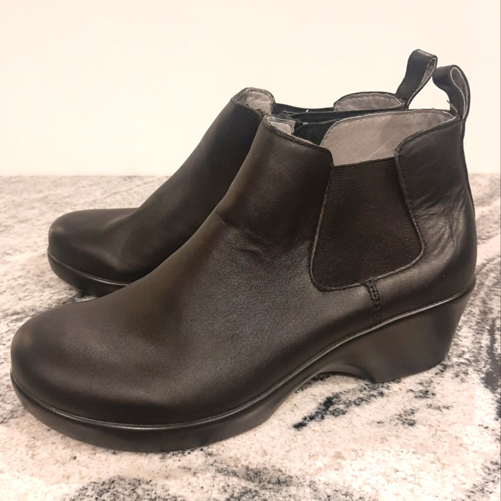 ALEGRIA by PG Lite "EVE" Oiled Black leather comfort booties SIZE 39 (9M)
